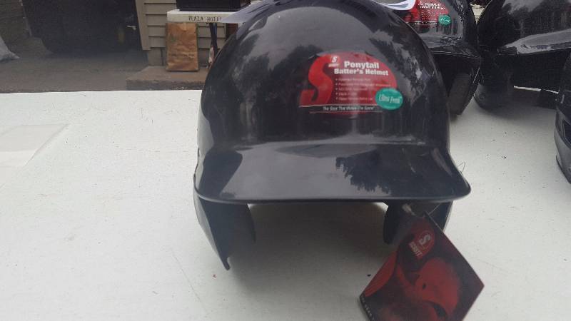lot 269 image: New Schutt Girls Softball Helmet with Pony Tail Expansion Channel in Back