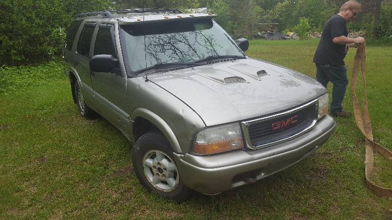 lot 158 image: 2000 GMC Jimmy SLE, 4WD SUV