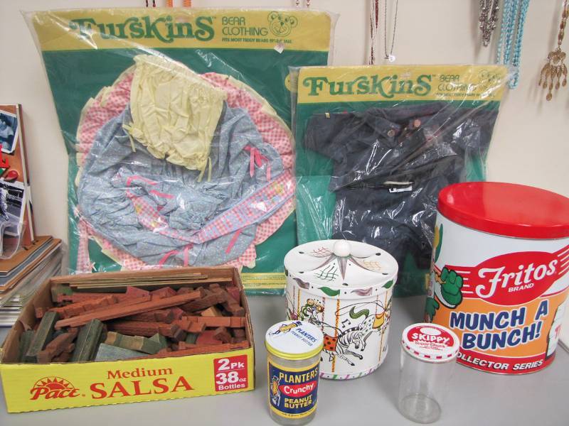 vintage and advertising items