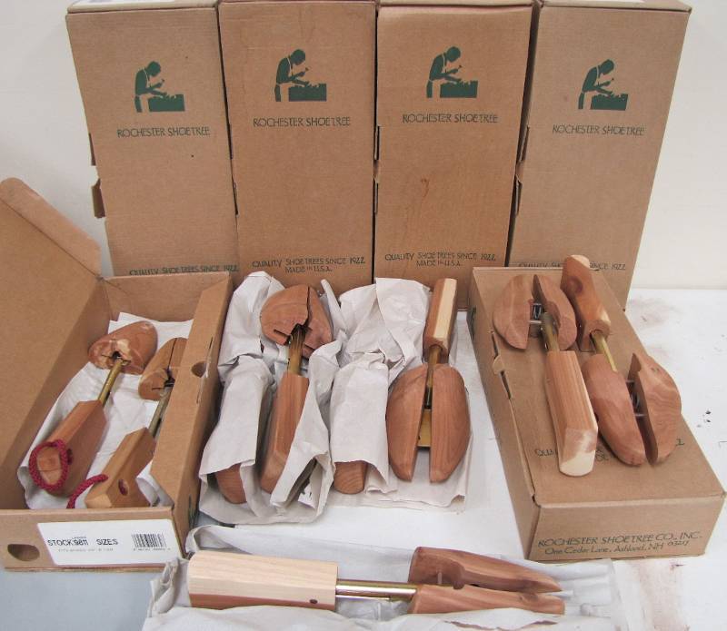 NIB ceder shoe trees
