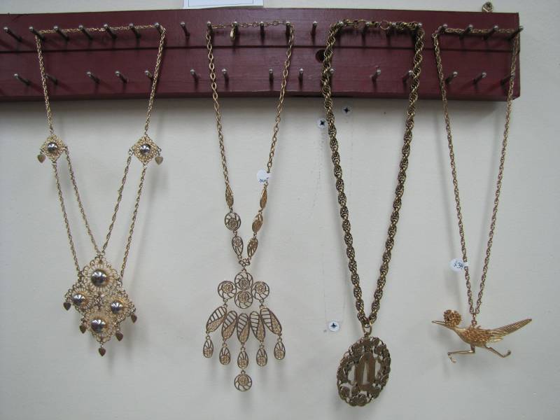 chunky gold tone jewelry necklaces