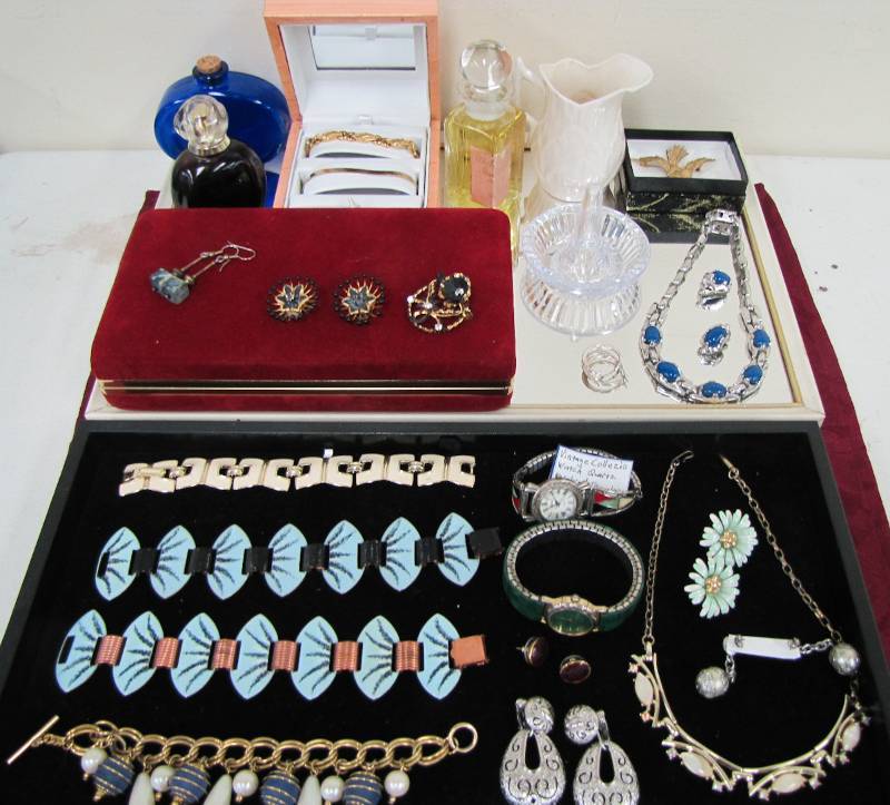 jewelry lot please see Photos