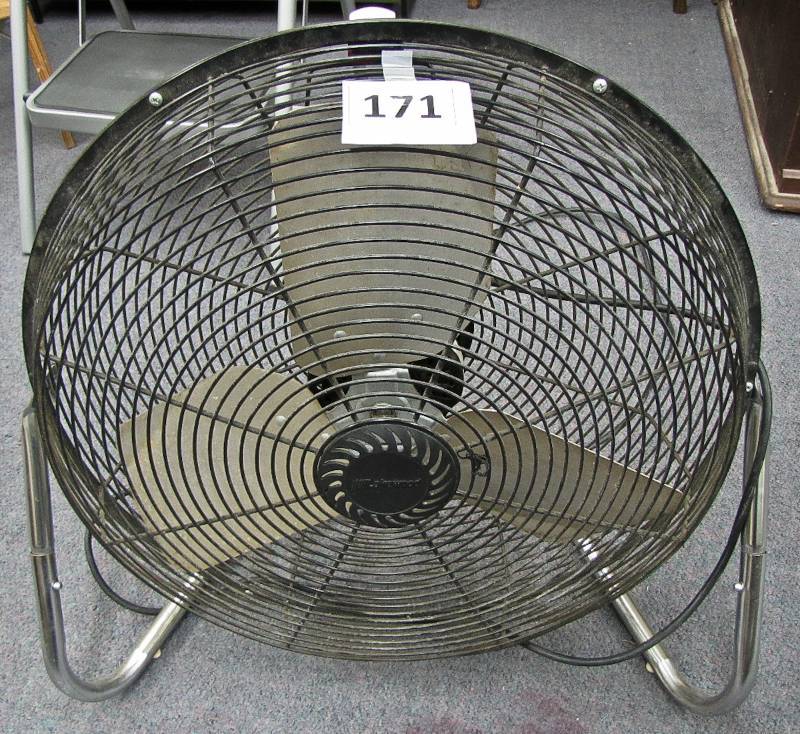 lakewood large fan