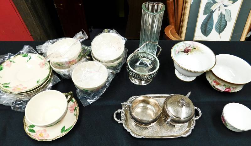 Franciscan cup saucers