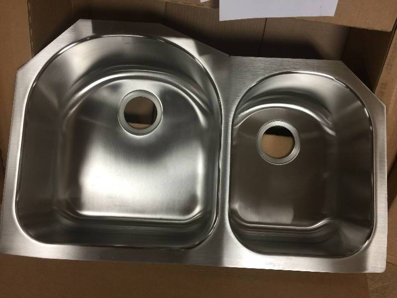 lot 4 image: Elkay Lustertone Undermount Stainless Steel 31 in. 0-Hole Double Bowl Kitchen Sink  Model # ELUH3119R open box never used