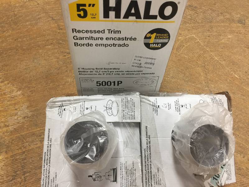 lot 10 image: Box of  Halo 5 in. White Recessed Lighting with Baffle Trim Model#  5001P  open box never used