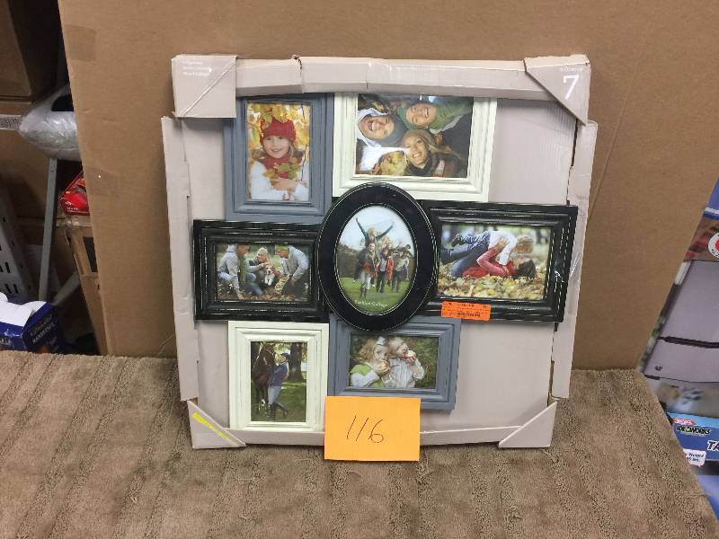 lot 116 image: Picture frame