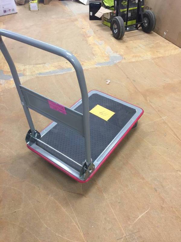 lot 119 image: Xtreme Garage Platform 350lb Capacity