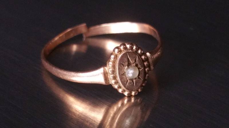 Victorian Gold and Pearl Baby Ring