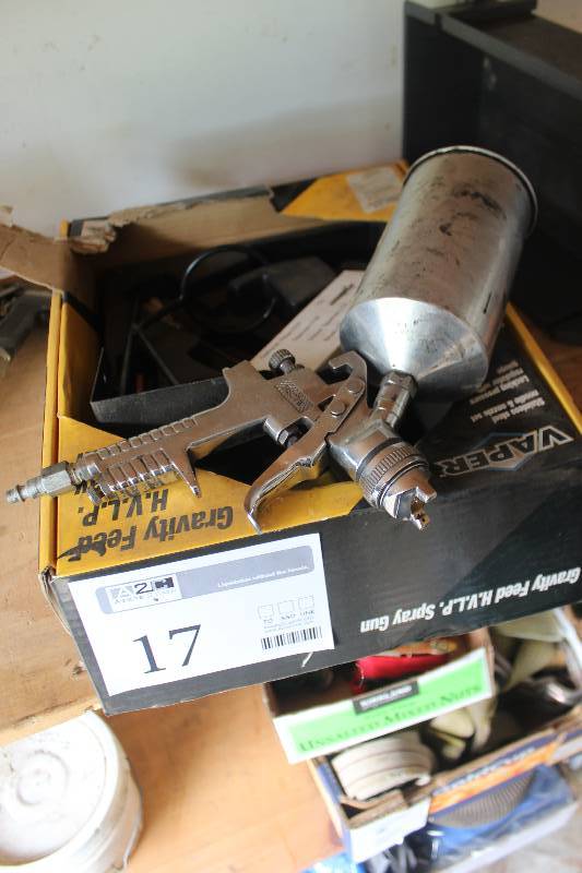 lot 17 image: Vaper Gravity Feed H.V.L.P. Spray Gun