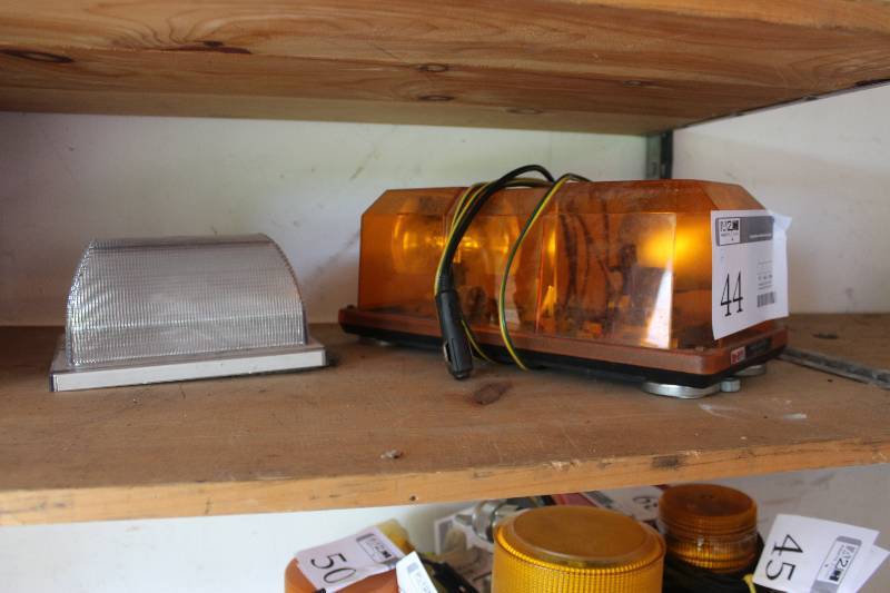 lot 44 image: Lot of (2) Warning Lights Includes Federal Signal Highlighter