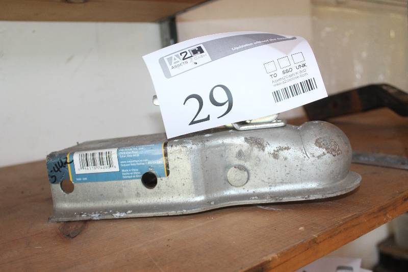lot 29 image: Reese Fas-Lok 2in. 3500lbs. Zinc Coupler