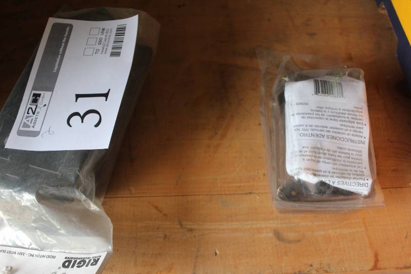 lot 31 image: Trailer Accessories Includes 7-Way Junction Box