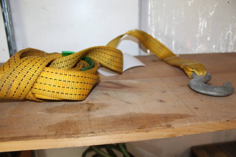 lot 66 image: Tow Cable w 2-Hooks