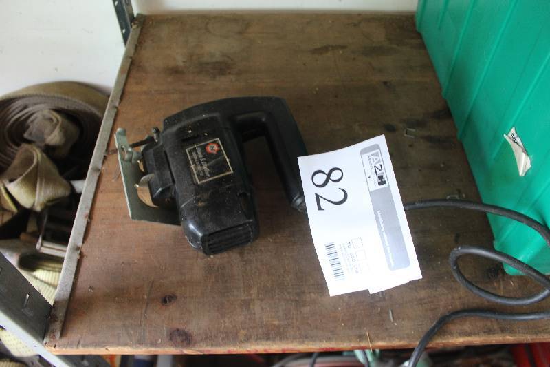 lot 82 image: Black & Decker 2-Speed Jigsaw