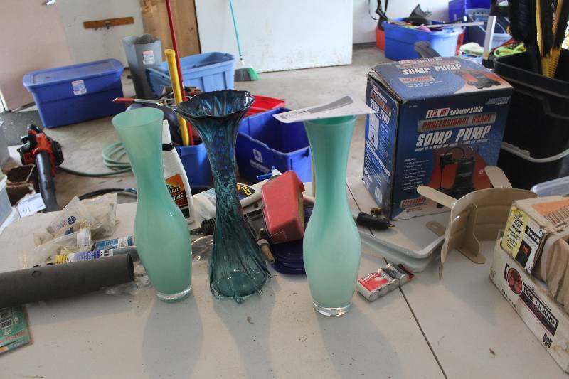 lot 94 image: Lot of (3) Glass Vases