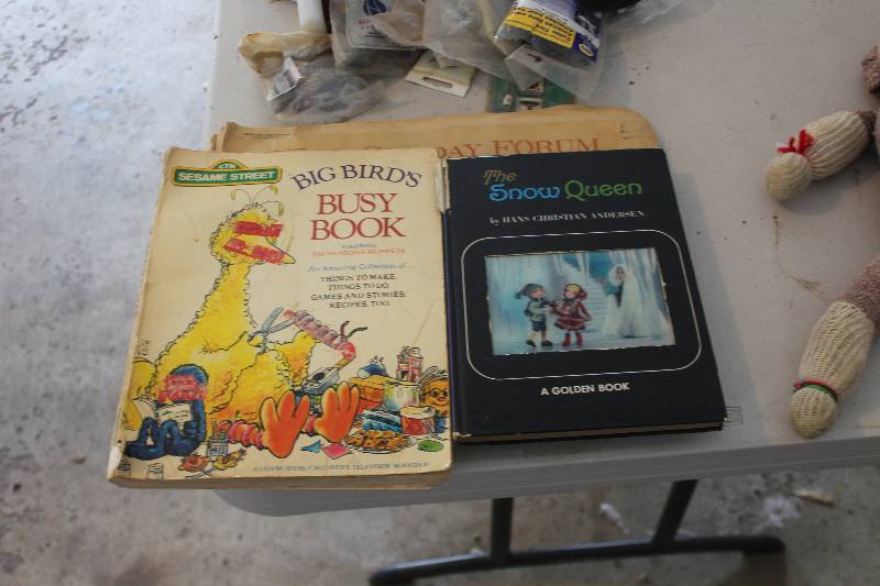 lot 106 image: Childrens Books