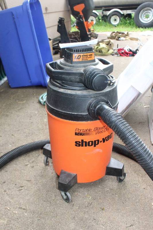 lot 7 image: Shop Vac Blower WetDry Vacuum