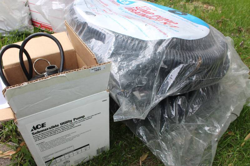lot 134 image: 1-12in. Heavy Duty Sump Pump Drainage Kit, Ace Submersible Utility Pump, Plumbing Supplies
