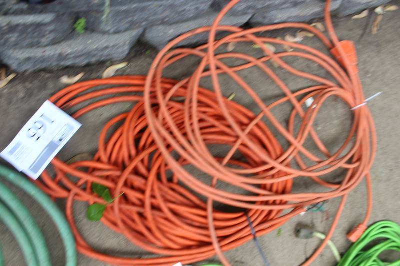 lot 165 image: Lot of (2) 100ft. Extension Cords