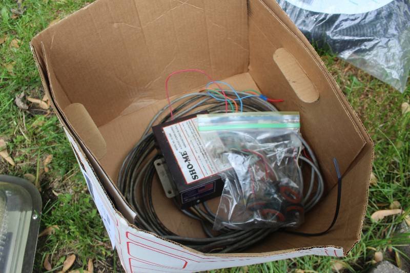lot 176 image: Sho-me 6-Outlet Power Supply