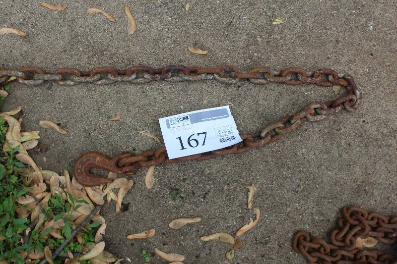 lot 167 image: 12ft. Chain w 2 Hooks