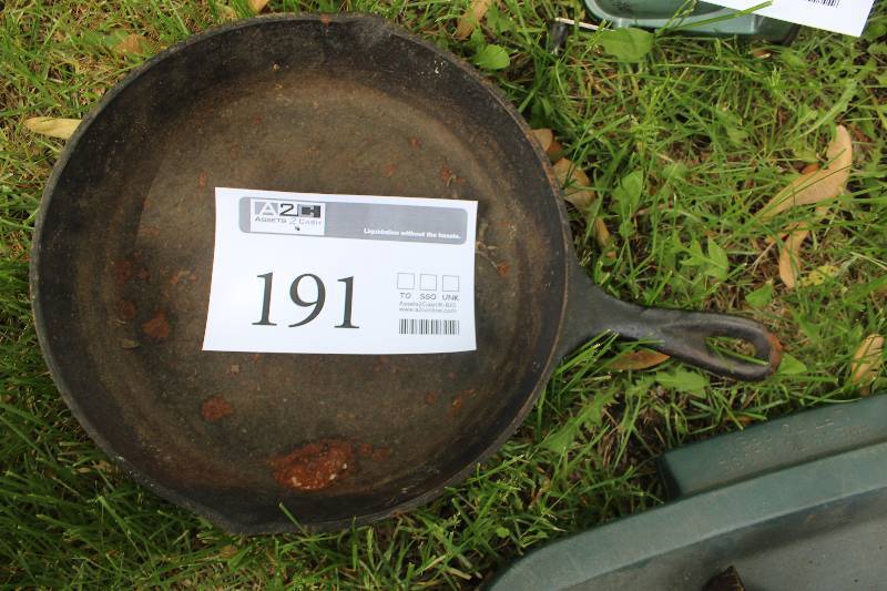 lot 191 image: Cast Iron Pan