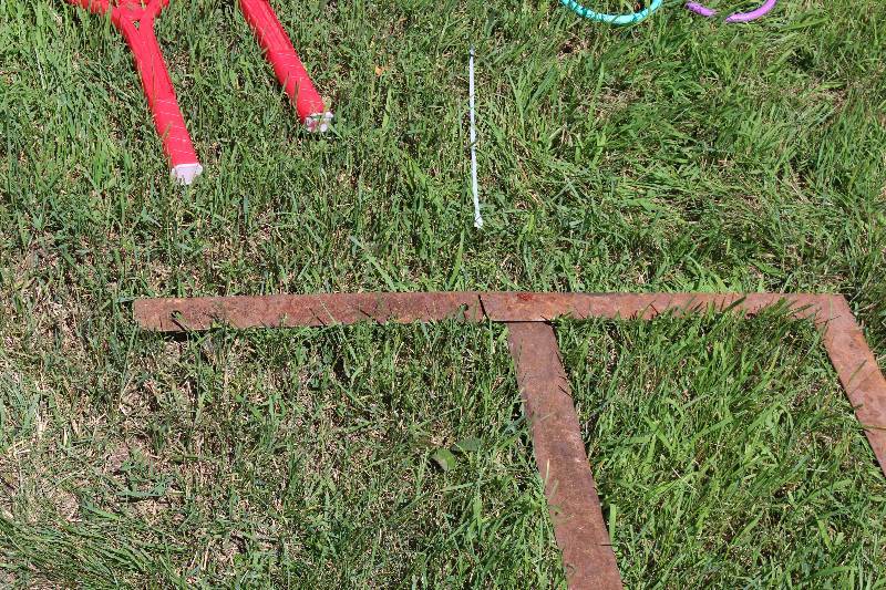 lot 217 image: Lot of (2) Metal L-Square Rulers