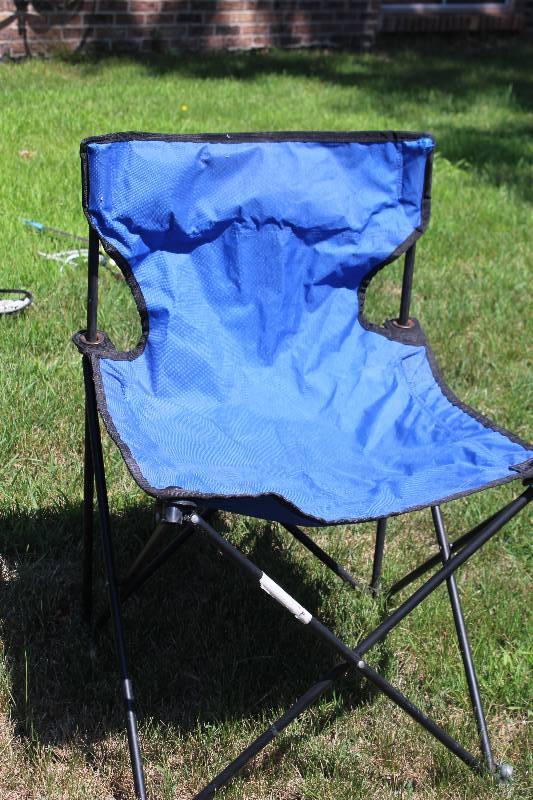 lot 218 image: Portable Folding Yard Chair