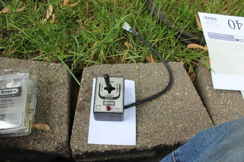 Western Snowplow Remote Control Box w Harness