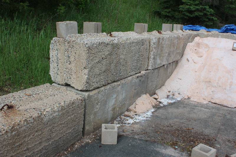 Lot of (4) Blocks