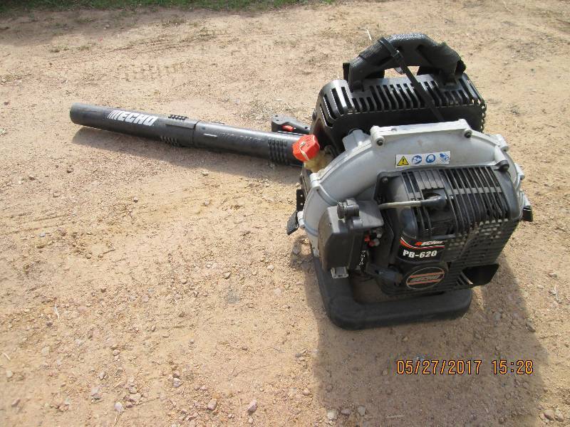 Echo backpack blower, runs, starts ...