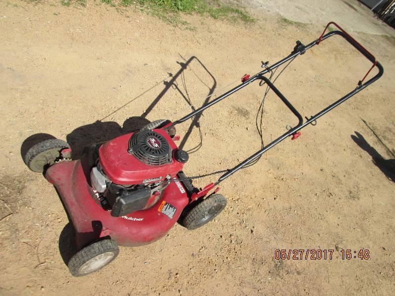 Craftsman mulching mower, runs well...