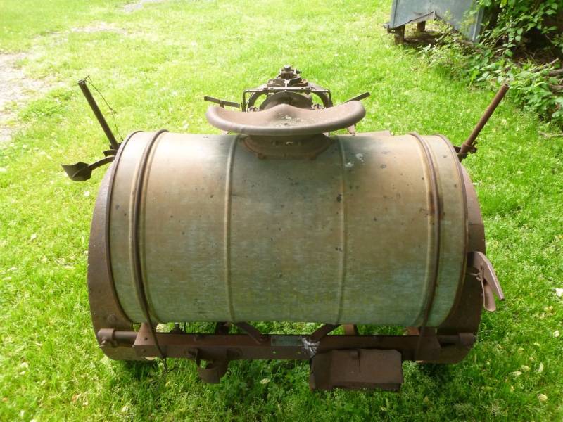 Antique Tobacco Planter Manannah 268 Antique Tobacco Planter, Barn