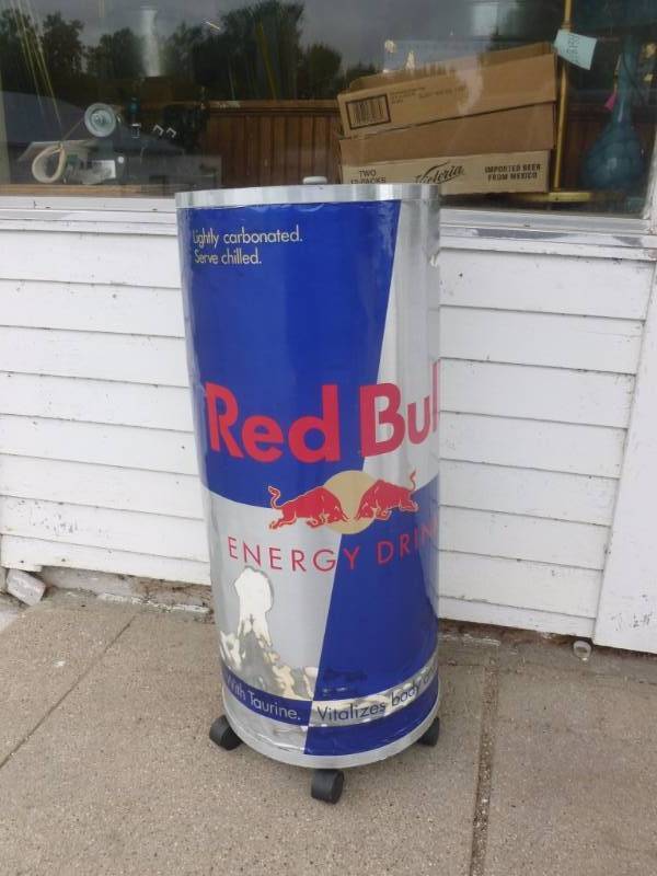 lot 10 image: Red Bull Cooler