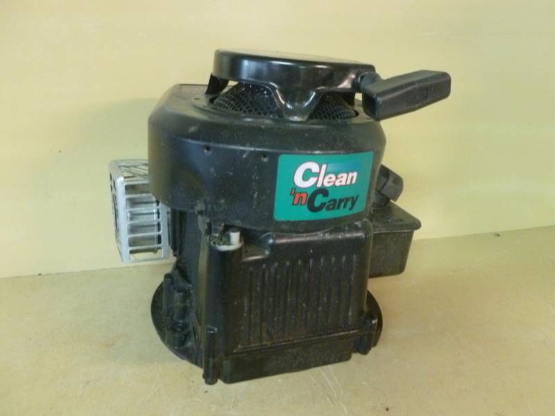 lot 13 image: Small Engine
