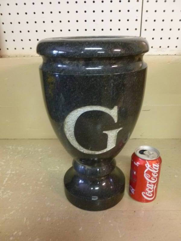 lot 22 image: Granite Urn