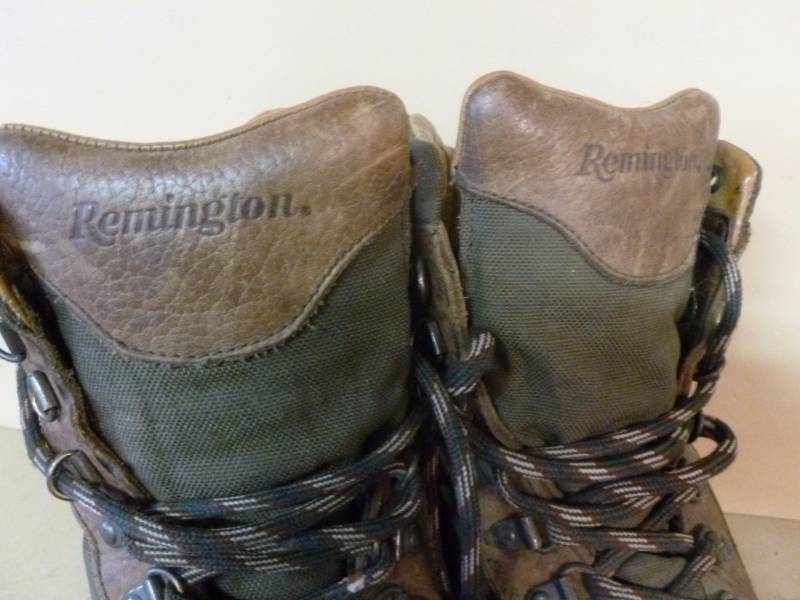 lot 35 image: Hunting Boots