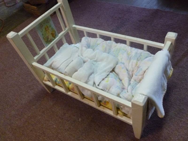 Vintage Doll Crib Manannah 268 Antique Tobacco Planter Barn