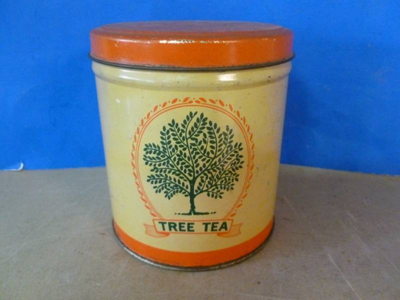 lot 55 image: Vintage Metal Container