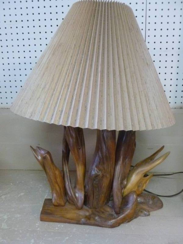 lot 109 image: Driftwood Lamp