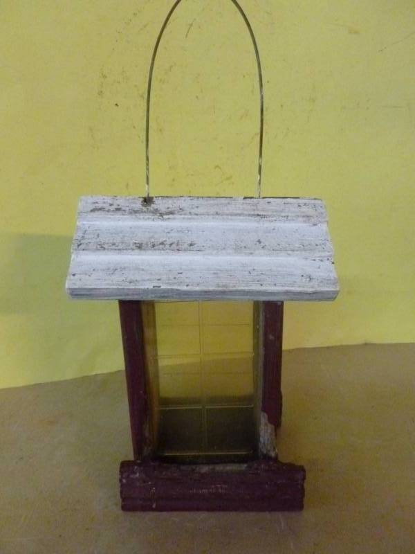 lot 156 image: Bird Feeder
