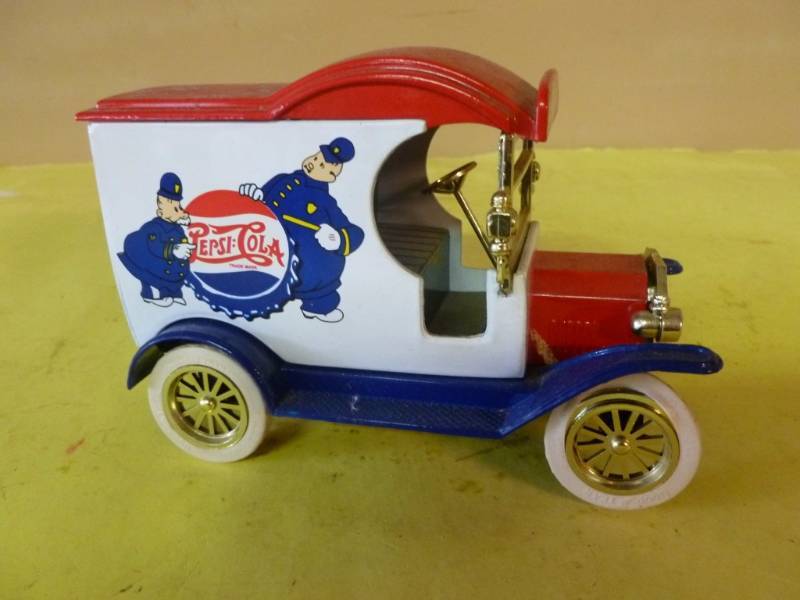 lot 174 image: Gearbox Toy