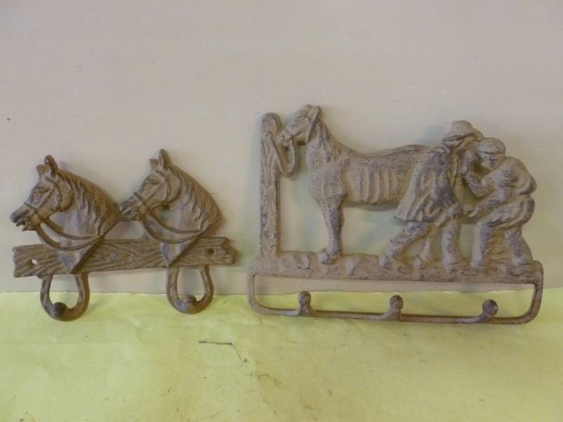 lot 199 image: Cast Iron Bridle Brackets