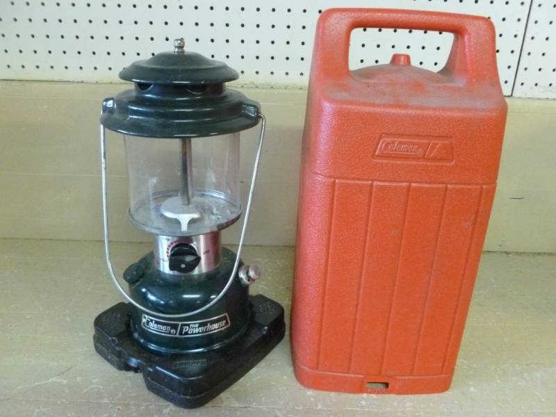 lot 219 image: Coleman Lantern