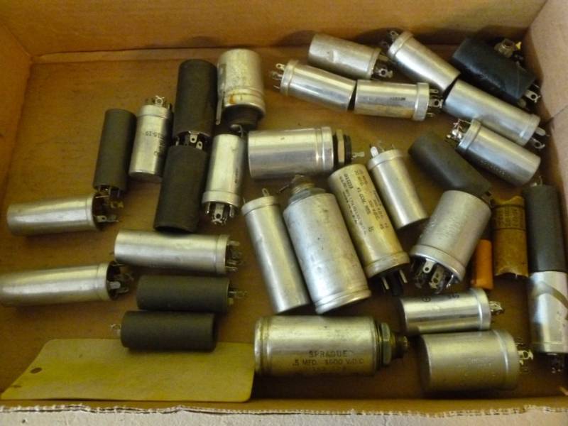 lot 233 image: Vintage Radio Parts