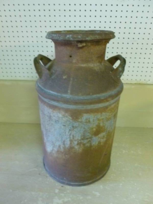 lot 293 image: Vintage Milk Can