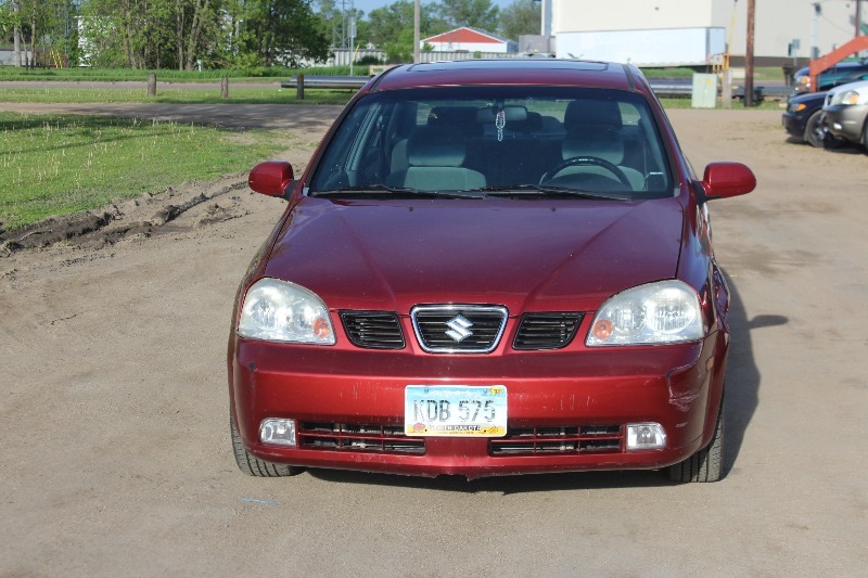 2004 Suzuki Forenza LX - 83,321 Miles