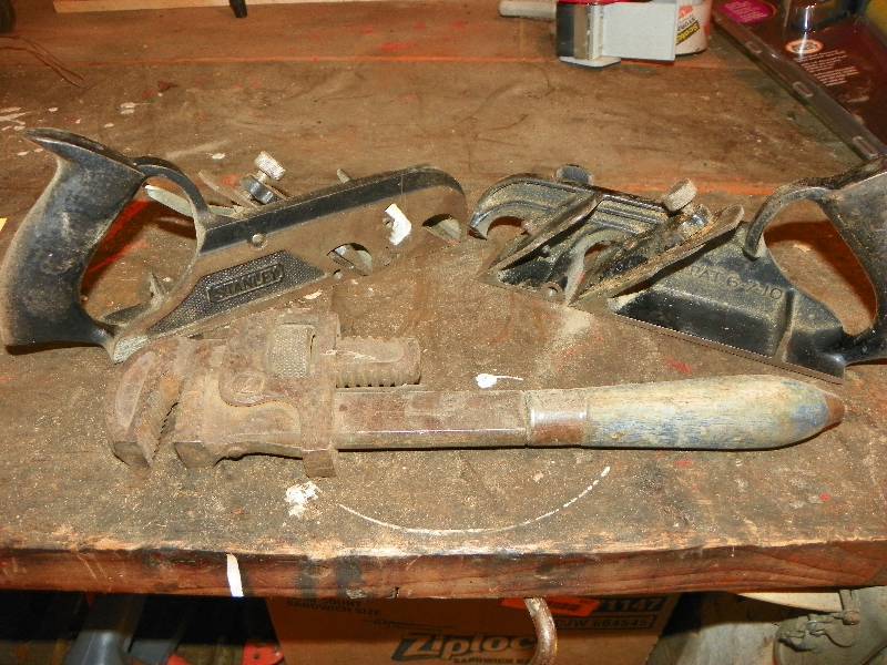 lot 184 image: TWO HAND PLANERS AND PIPE WRENCH