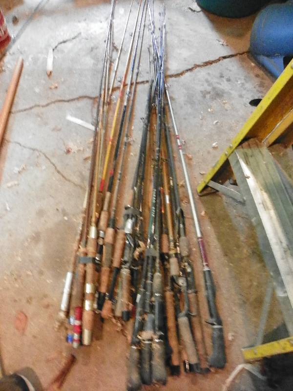 lot 194 image: LOT OF FISHING RODS